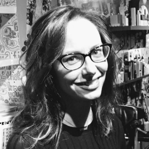 Meet your Posher, Kristen - Picture 1 of 1